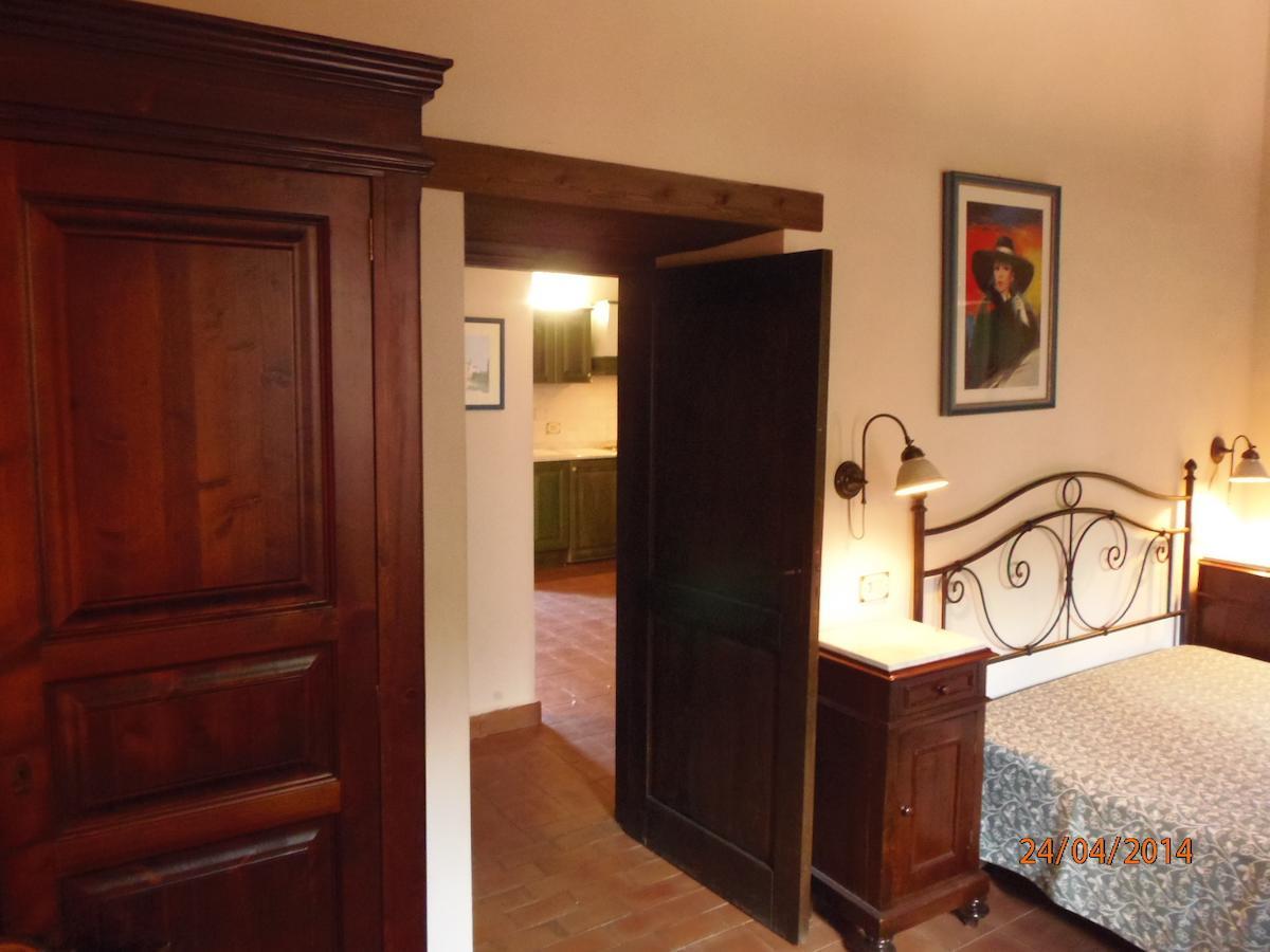 Hotel Le Cisterne Dell'Etna Calcerana-Marina Habitación foto