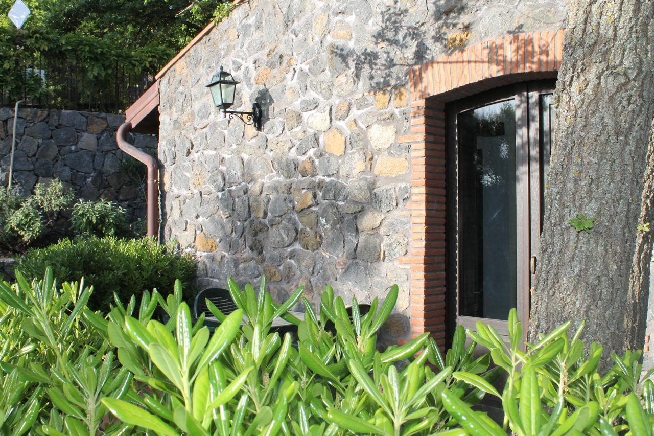 Hotel Le Cisterne Dell'Etna Calcerana-Marina Exterior foto